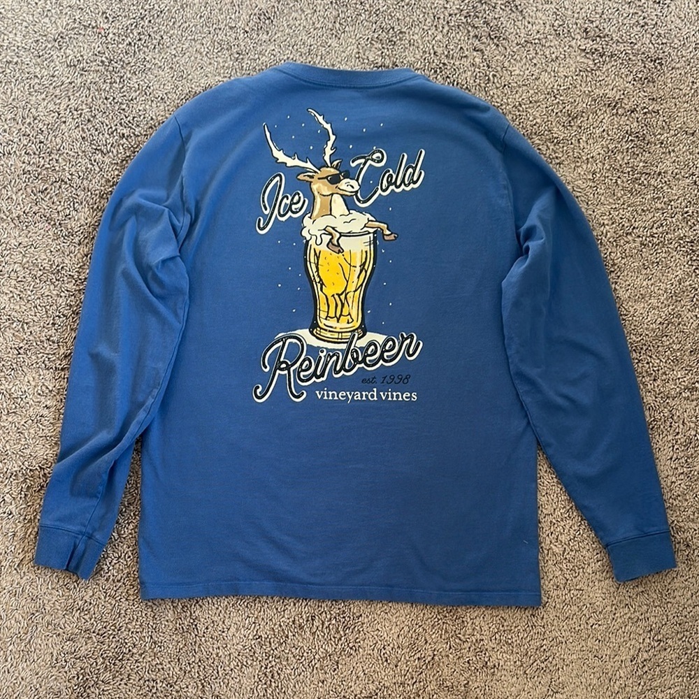 Vineyard Vines Men's M Blue Ice Cold Reinbeer Long Sleeve Graphic T-Shirt Cotton
